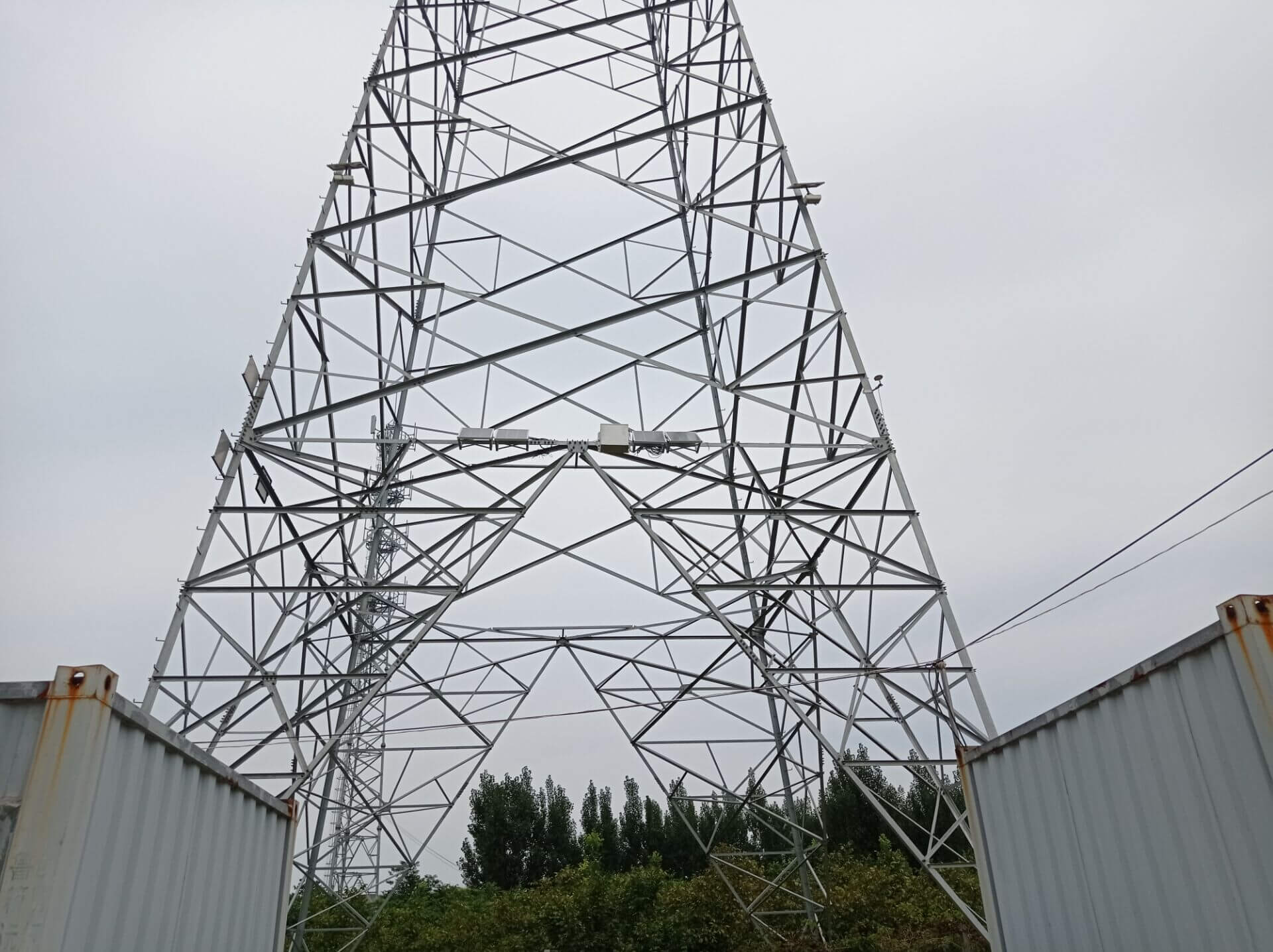 北斗塔基沉降監(jiān)測預(yù)警系統(tǒng) 北斗塔基沉降監(jiān)測預(yù)警系統(tǒng)